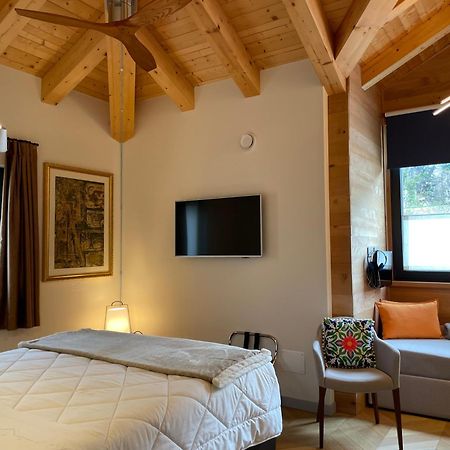 D'Artemisia Chambres D'Hotes Pont-Saint-Martin Dış mekan fotoğraf